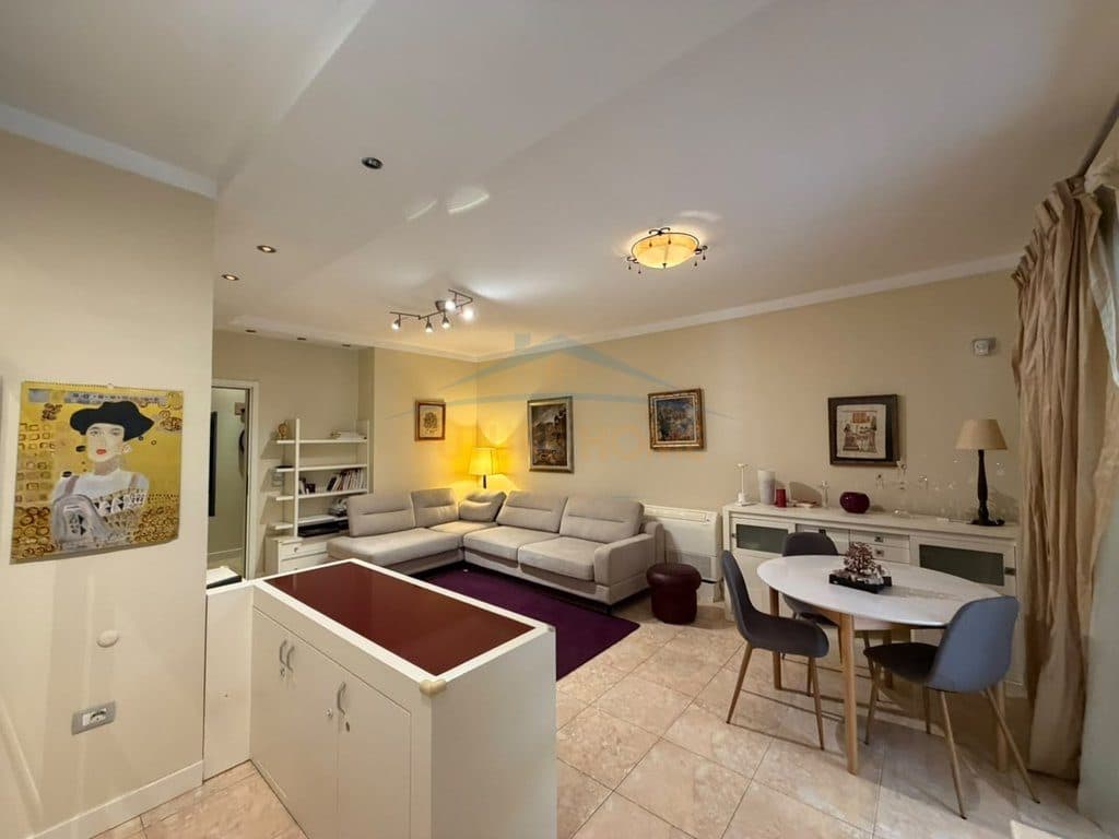 Shitet, Apartament 2+1+2, Liqeni i That, Tirane 3