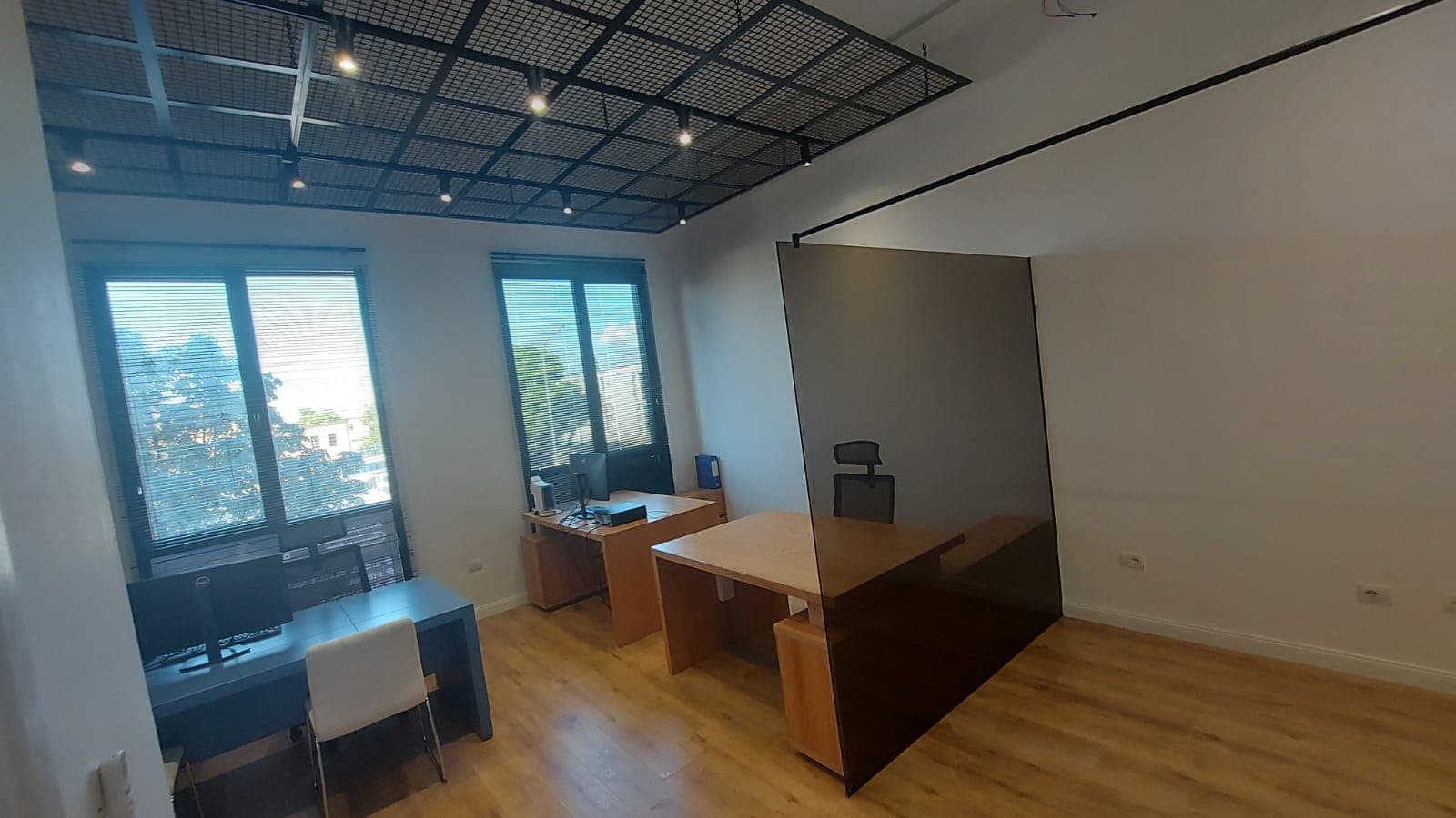 Shitet Ambient Zyre te Rr Kongresi Manastirit, Tiranë - 105,000€ | 42 m² 4