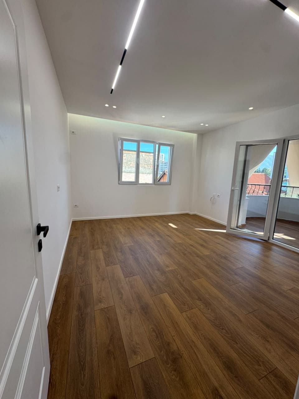 Shitet, Apartament 1+1, Mozaiku , Tiranë - 167,000€ | 58 m² 3