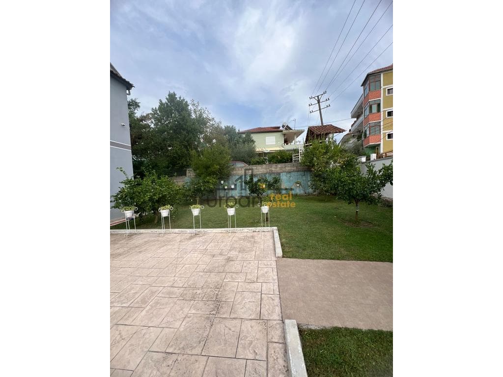 Shitet, Vilë 3-Kate , Shkozë, Tiranë - 400000€ | 431 m² 3