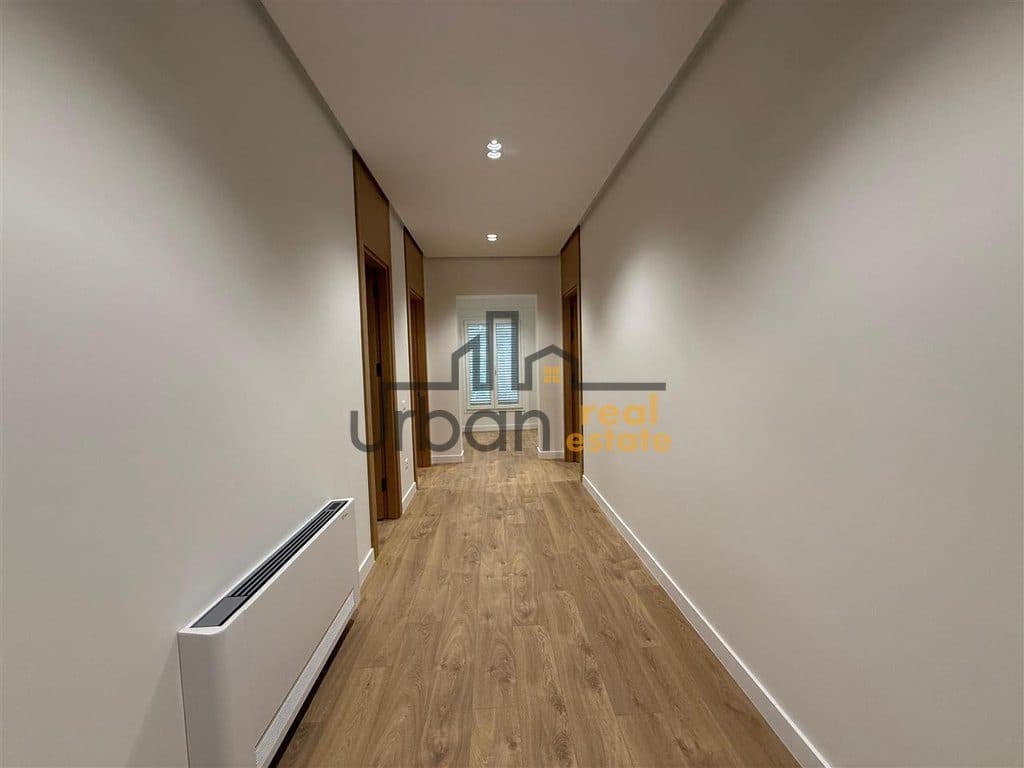 Qera, Vilë 2 Katëshe, Pas Ambasades Amerikane, Tiranë - 9.000€ | 700 m²