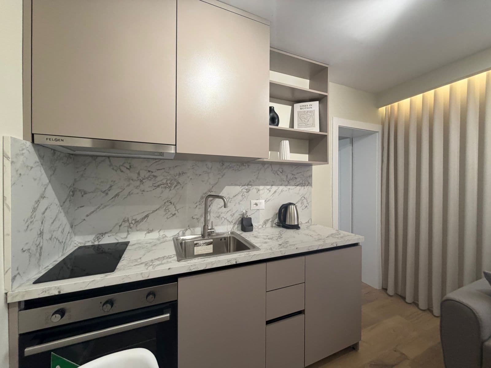 Shiten, 2 Apartamente 1+1, 21 Dhjetori, Tiranë 4