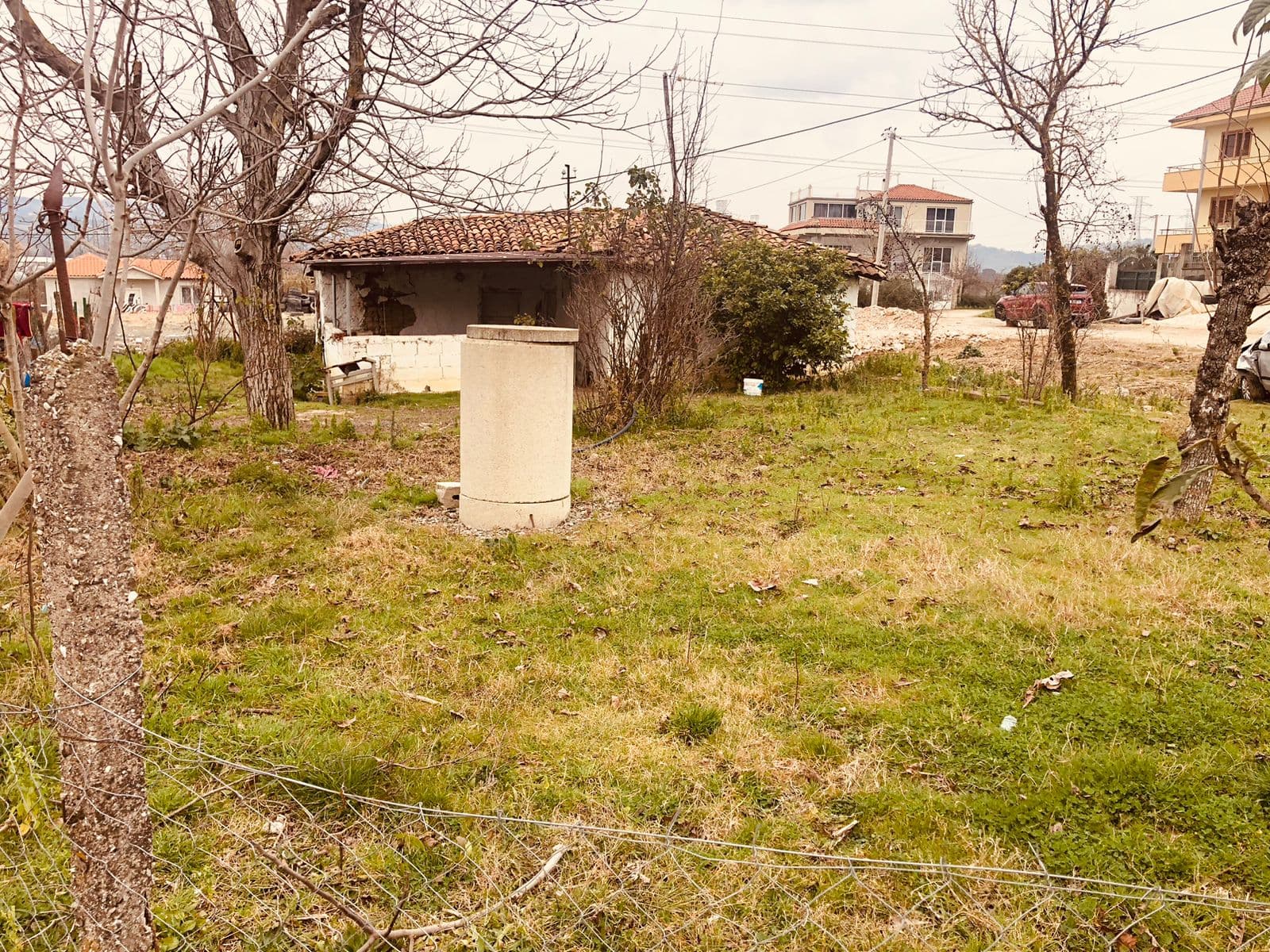 Shitet, Tokë, Kashar, Tiranë
