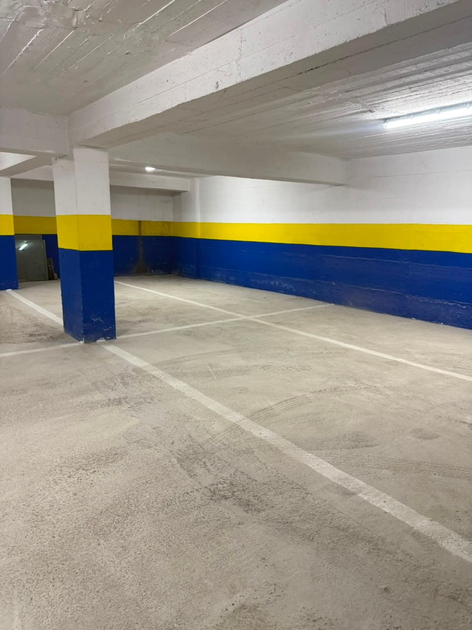 Shiten, 14 Poste Parkimi, Rruga Siri Kodra, Tiranë