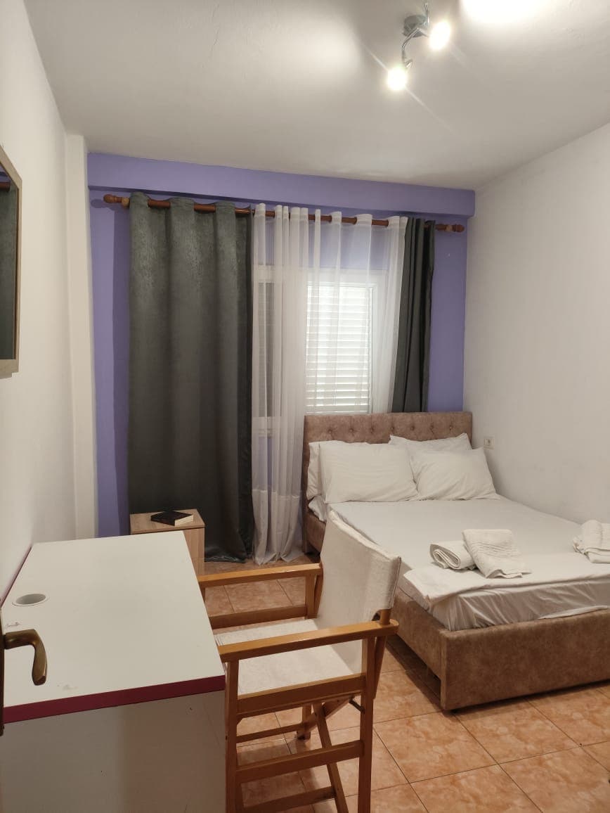 Qera, Apartament 3+1+2 , Fresku, Tiranë 4