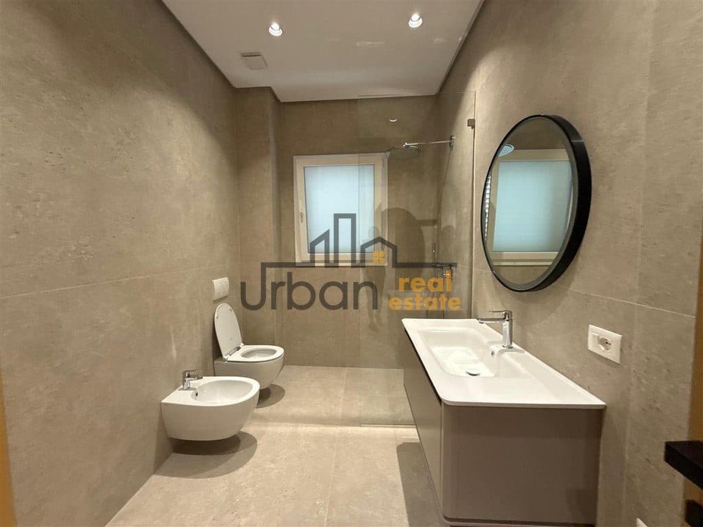 Qera, Vilë 2 Katëshe, Pas Ambasades Amerikane, Tiranë - 9.000€ | 700 m² 2