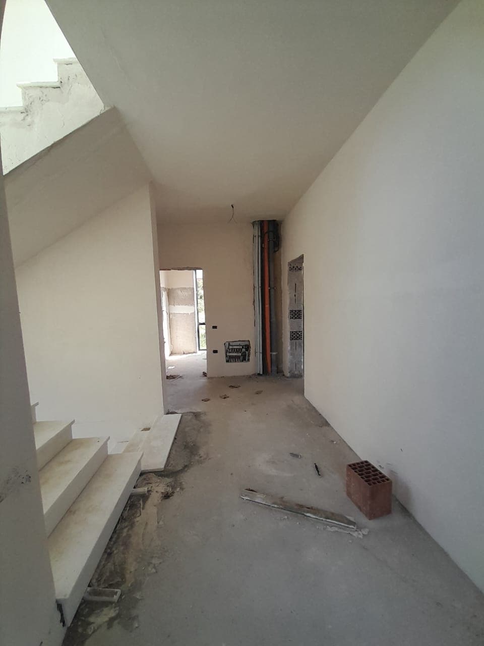 Shitet, Vilë, Pallati i Brigadave, Tiranë - 800.000€ | 480 m²