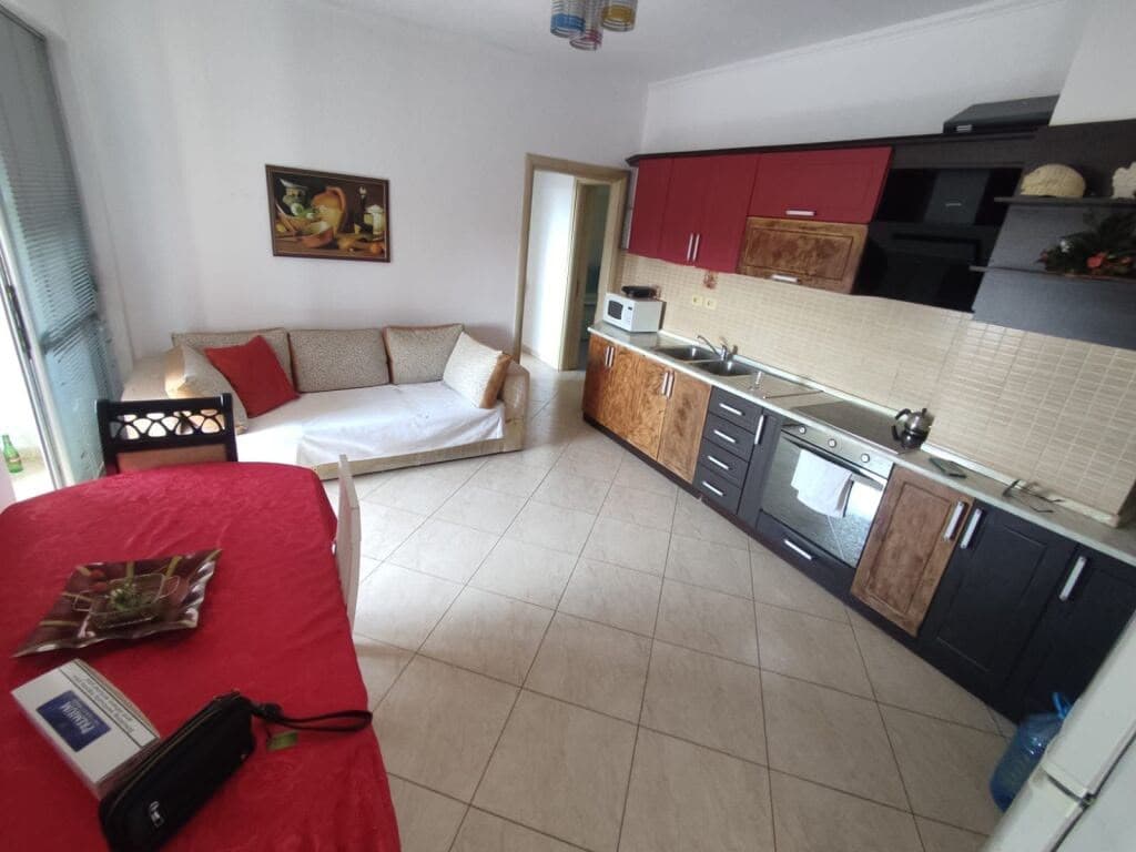 Qera, Apartament 2+1+2, Rruga Fortuzi, Tiranë 3