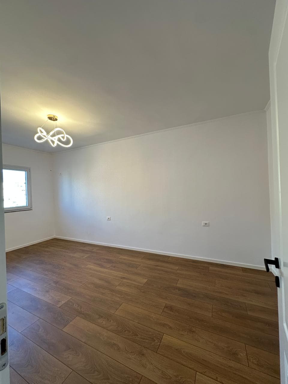 Shitet, Apartament 2+1, Mbrapa Fakultetit të Shkencave, Tiranë 4