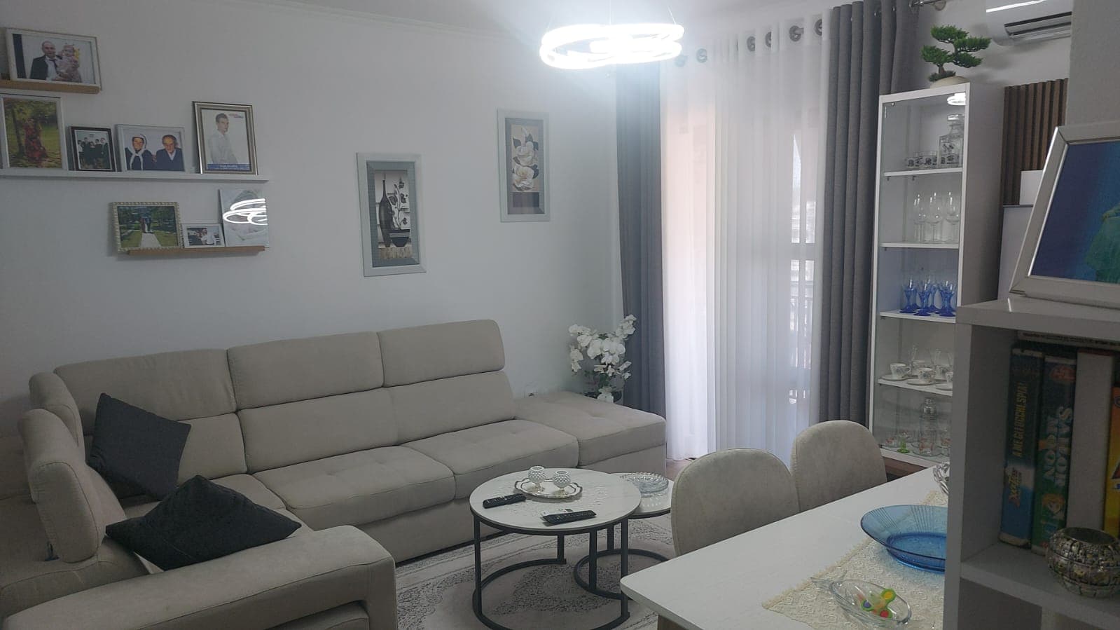 Shitet, Apartament 2+1, Kinostudio, Tiranë - 14,600,000 Lekë | 80 m²