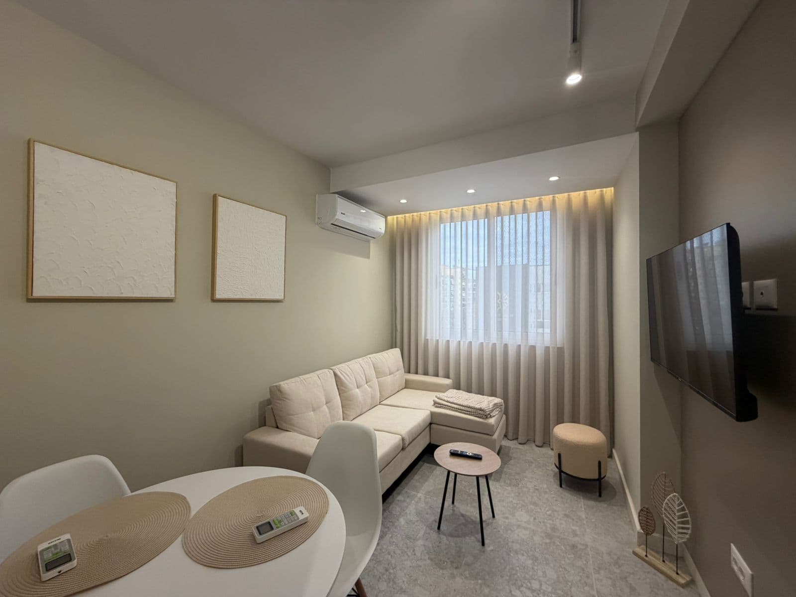 Shiten, 2 Apartamente 1+1, 21 Dhjetori, Tiranë 2