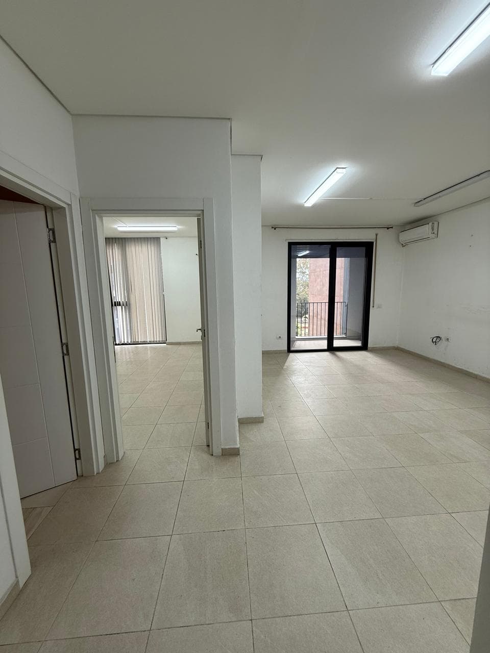 Qera, Apartament 1+1, Fabrika e Miellit, , Tiranë
