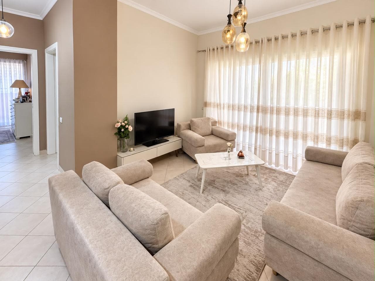 Qera, Apartament 2+1, Komunën e Parisit, Tiranë 2