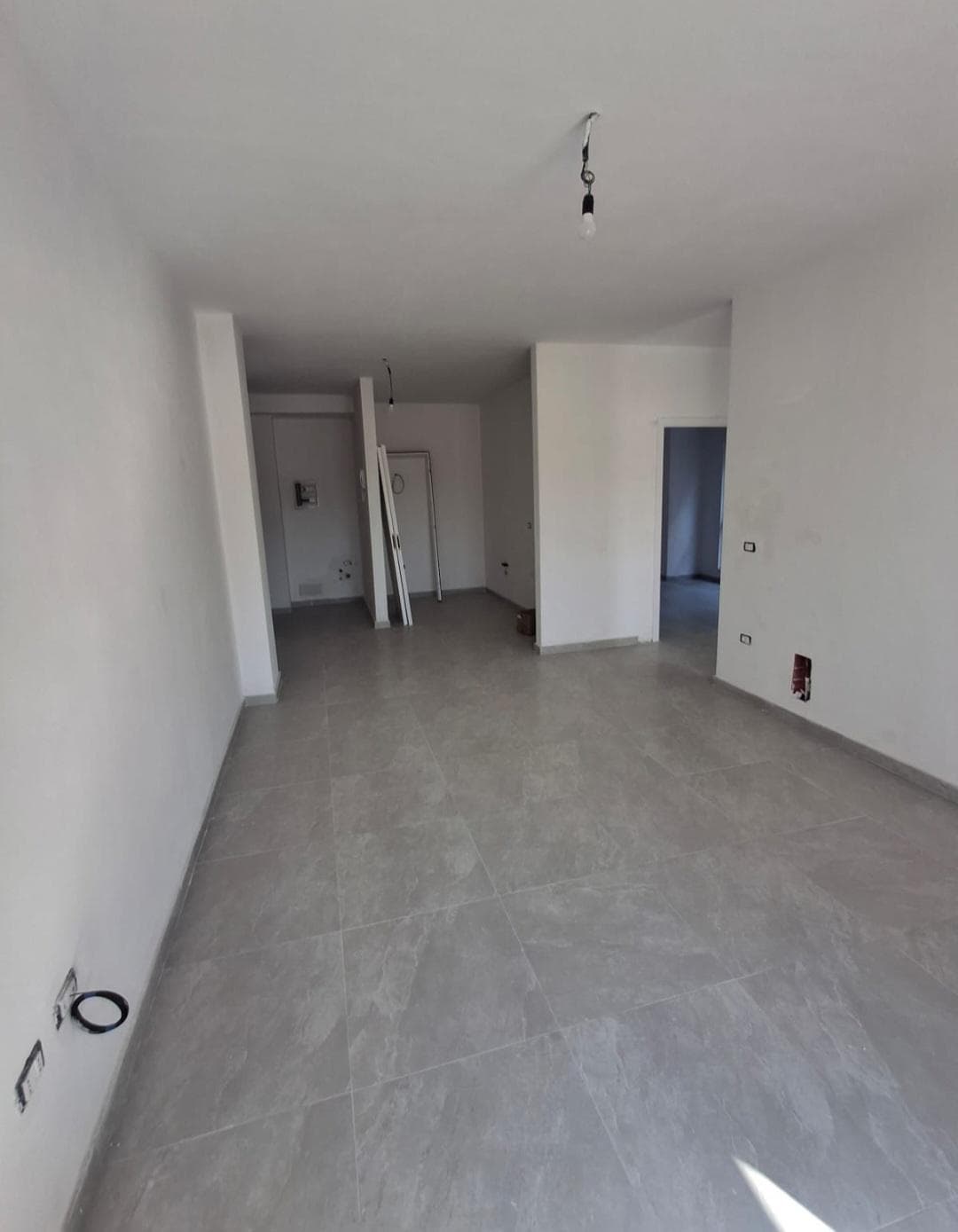 Qera, Apartament 2+1, Rruga Dritan Hoxha , Tiranë - 65,000 Lekë| 94 m² 2