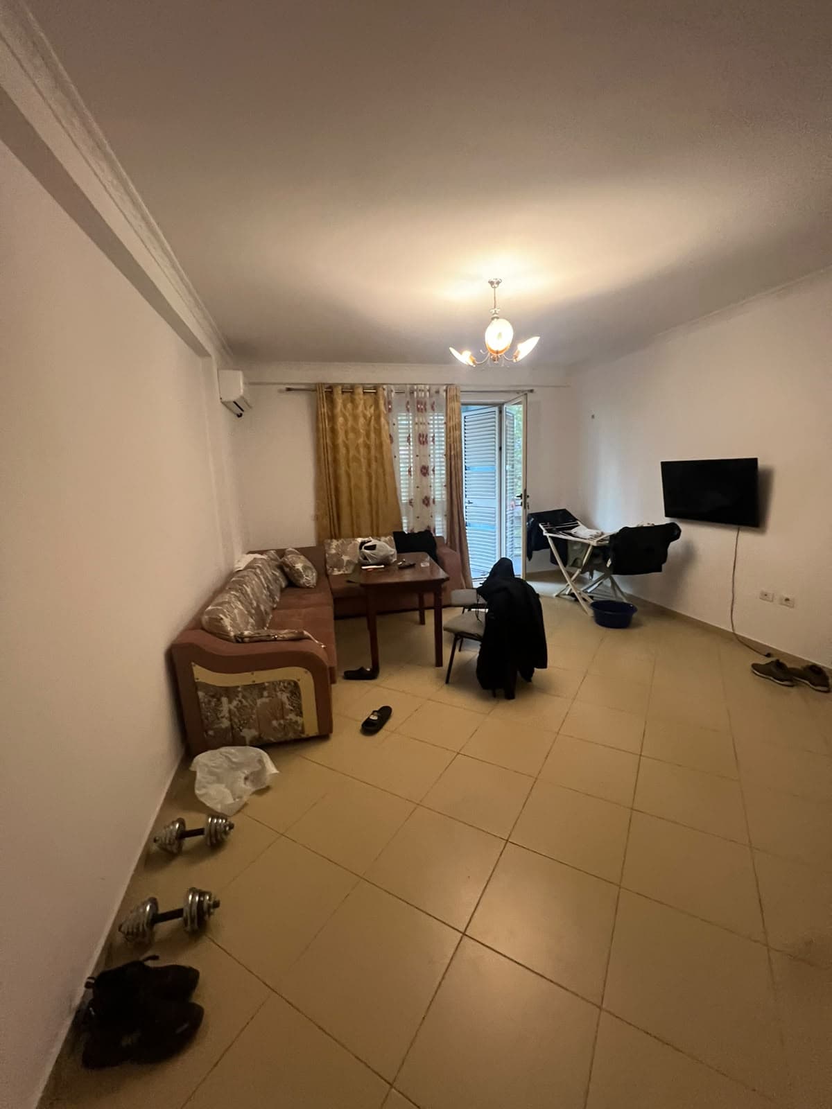 Qera, Apartament 2+1+2 , Yzberish, Tiranë - 450€ | 80 m²