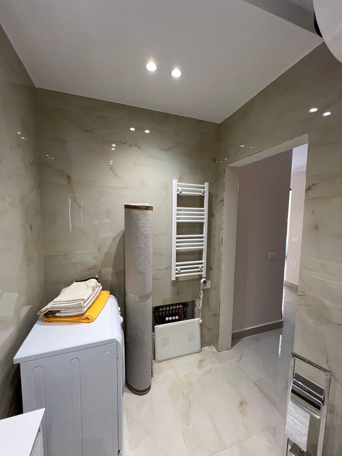 Qera, Vilë 2 Kate, Xhamllikun, Tiranë - 2000€ | 150 m²