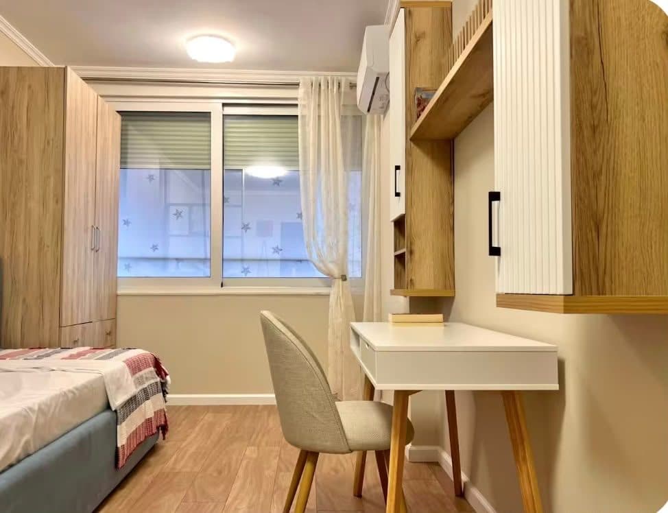 Qera, Apartament 2+1 , Stadiumi Arena, Tiranë - 1500€ | 96 m²