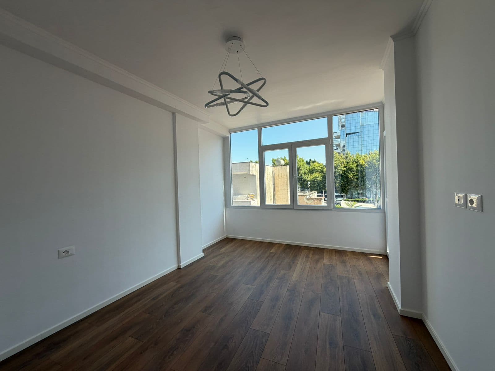 Shitet, Apartament 1+1 , Ruga Dritan Hoxha, Tiranë 3