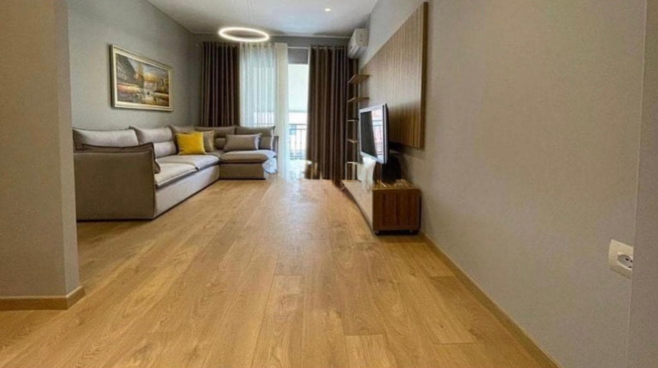 Qera, Apartament 2+1 , Komunën e Parisit, Tiranë 3