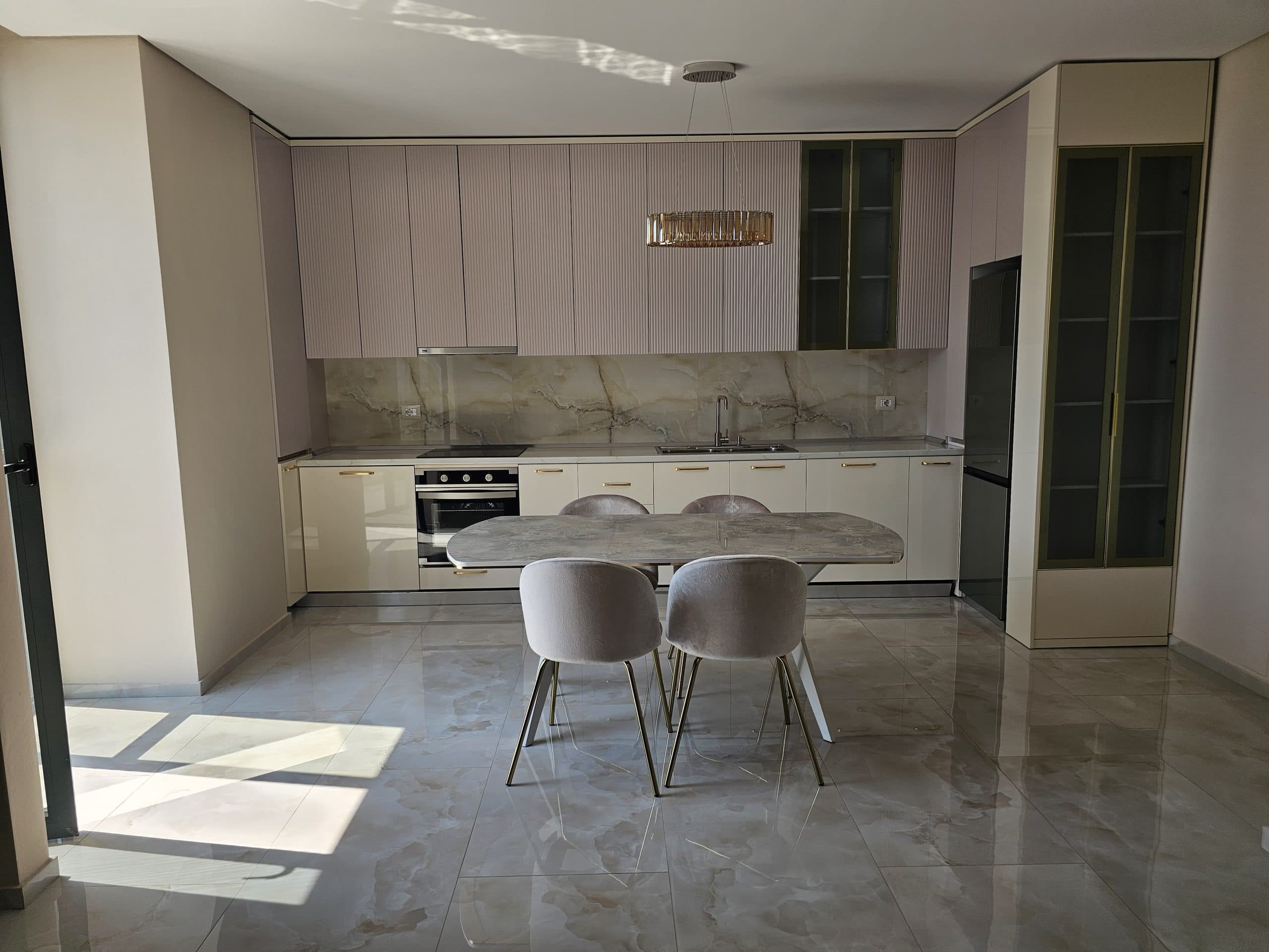 Qera, Apartament 2+1+2 , Rruga e Kavajës, Tiranë 3