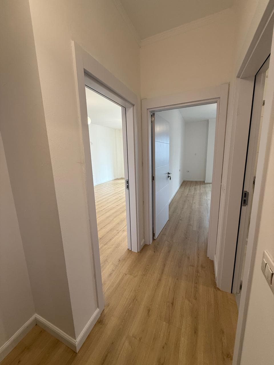 Shitet, Apartament 1+1 , Rruga e Kavajës, Tiranë - 192,000€ | 76 m² 4