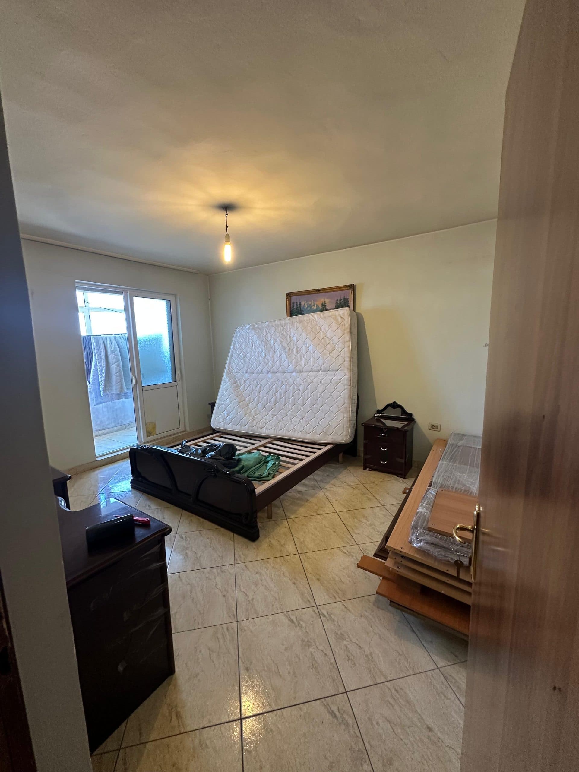 Shitet, Apartament 3+1, Rruga Irfan Tomini, Tiranë 4