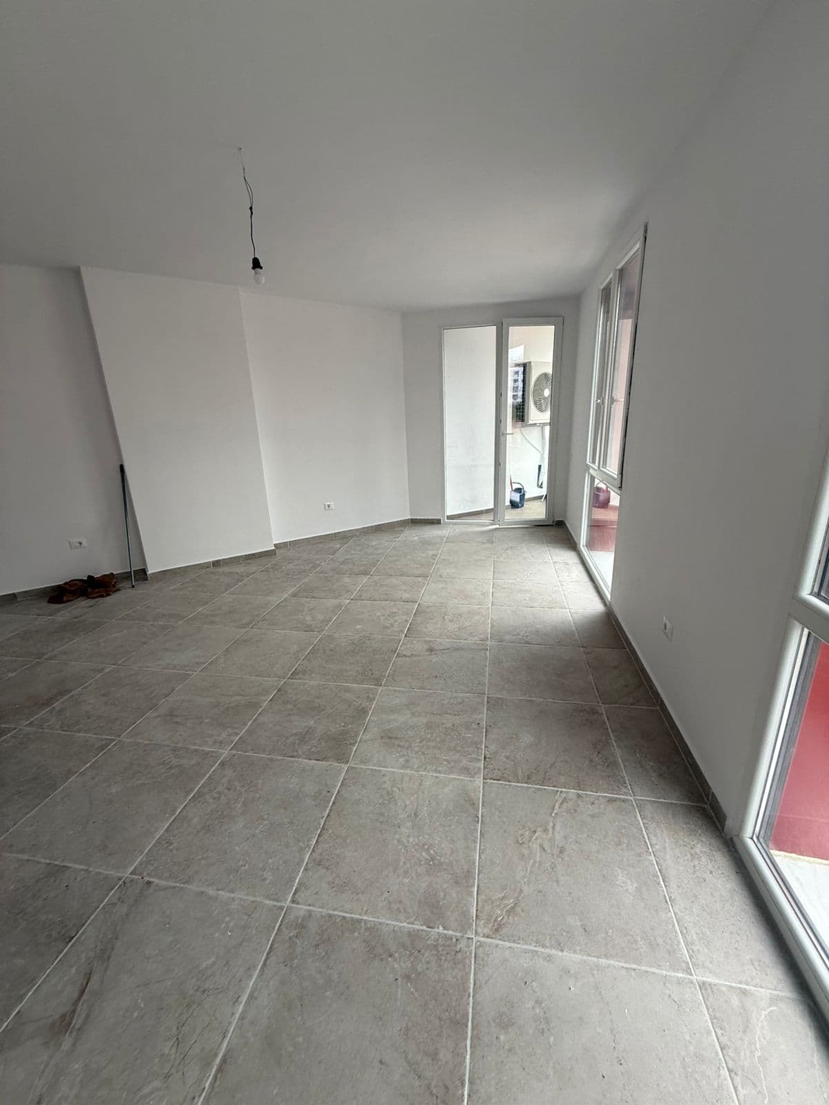 Qera, Apartament 2+1+2+Post Parkimi , Farmacia 10, Tiranë 3