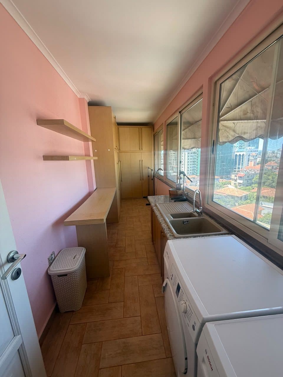 Shitet, Apartament Duplex , Myslym Shyri, Tiranë 3