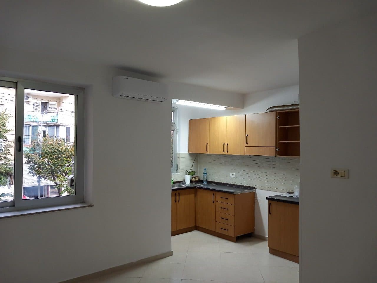 Qera, Apartament 3+1 ,Pazarin e Ri, Tiranë