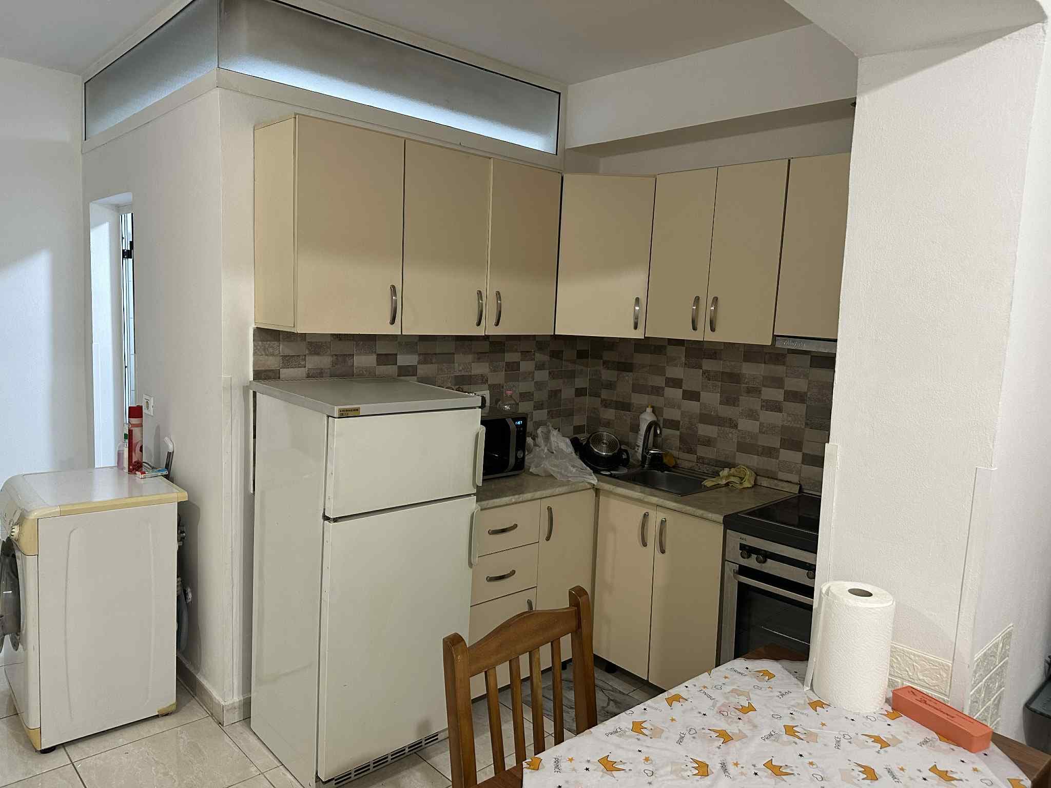 Shitet, Garsoniere, Laprakë, Tiranë 2