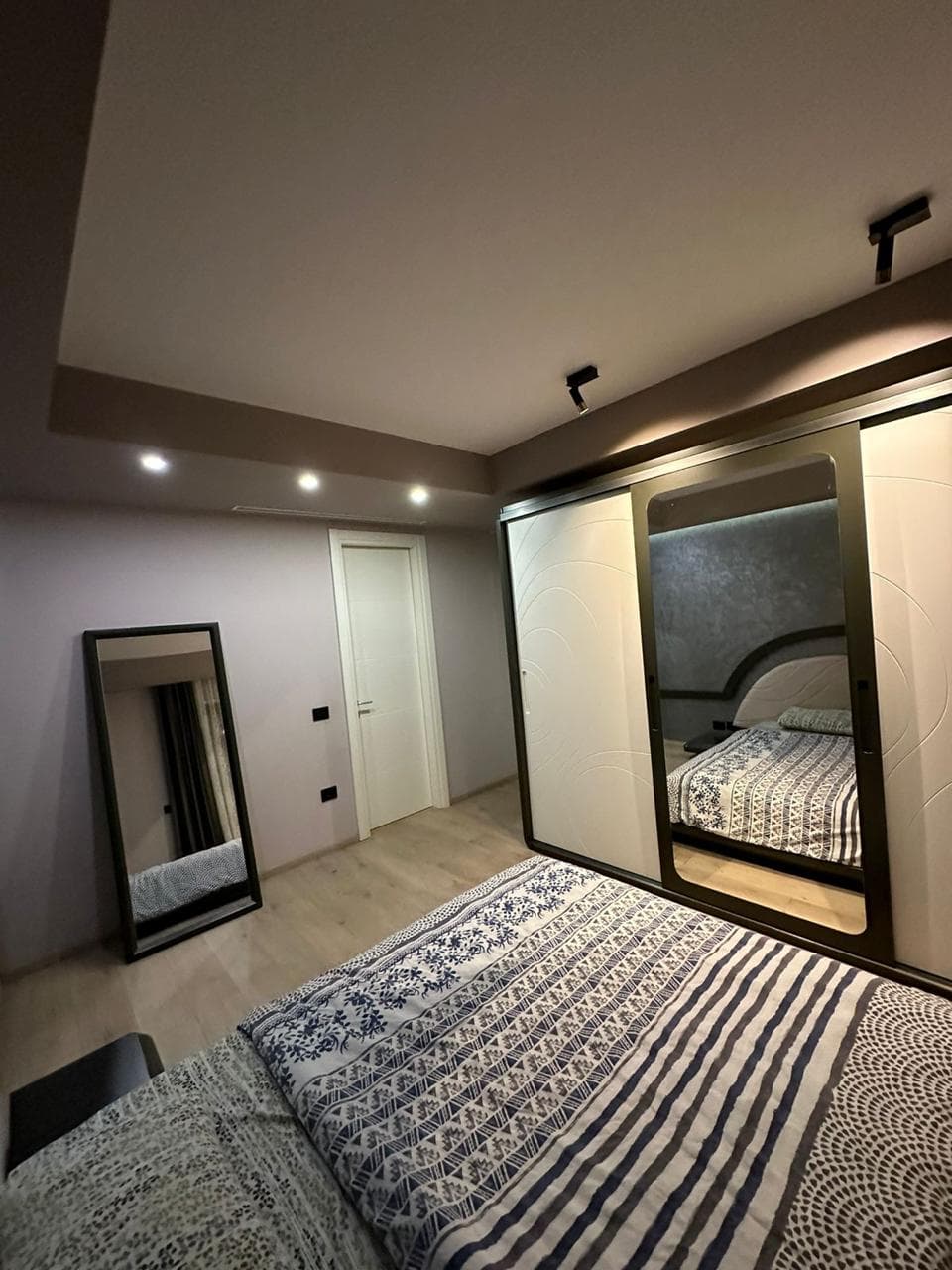 Shitet, Apartament 2+1+2+Post parkimi i përfshirë në çmim, Kompleksi Delijorgji, Tiranë 3