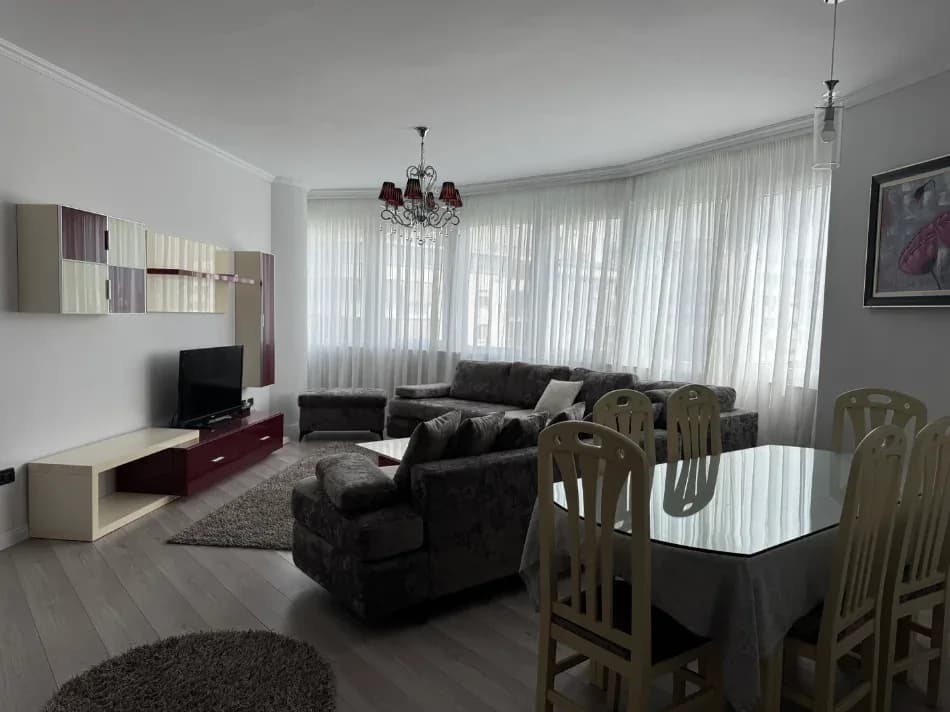 Qera, Apartament 3+1 , Rruga e Kavajës, Tiranë
