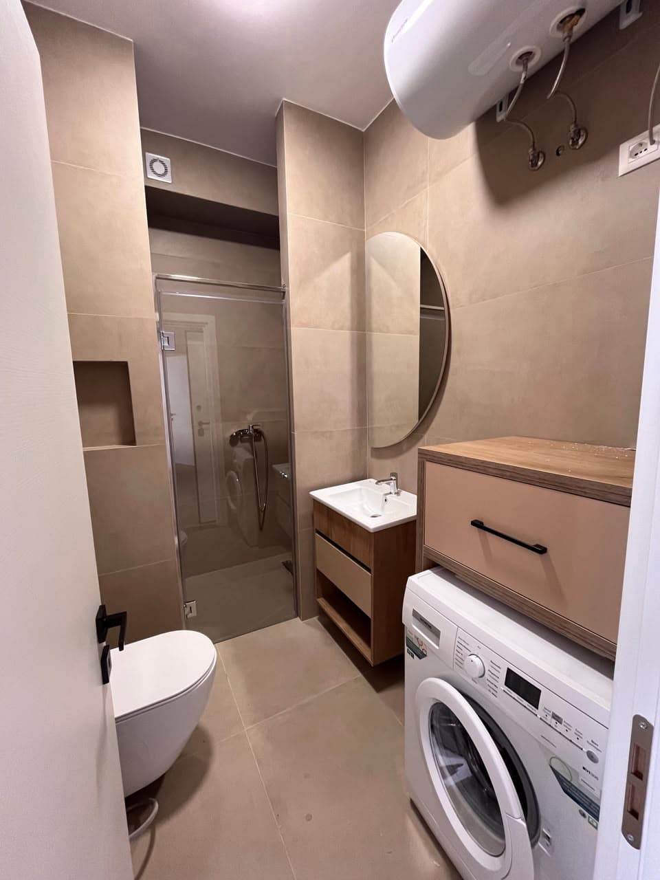 Qera, Apartament 1+1 , Siri Kodra, Tiranë - 75,000 Lekë| 73 m²