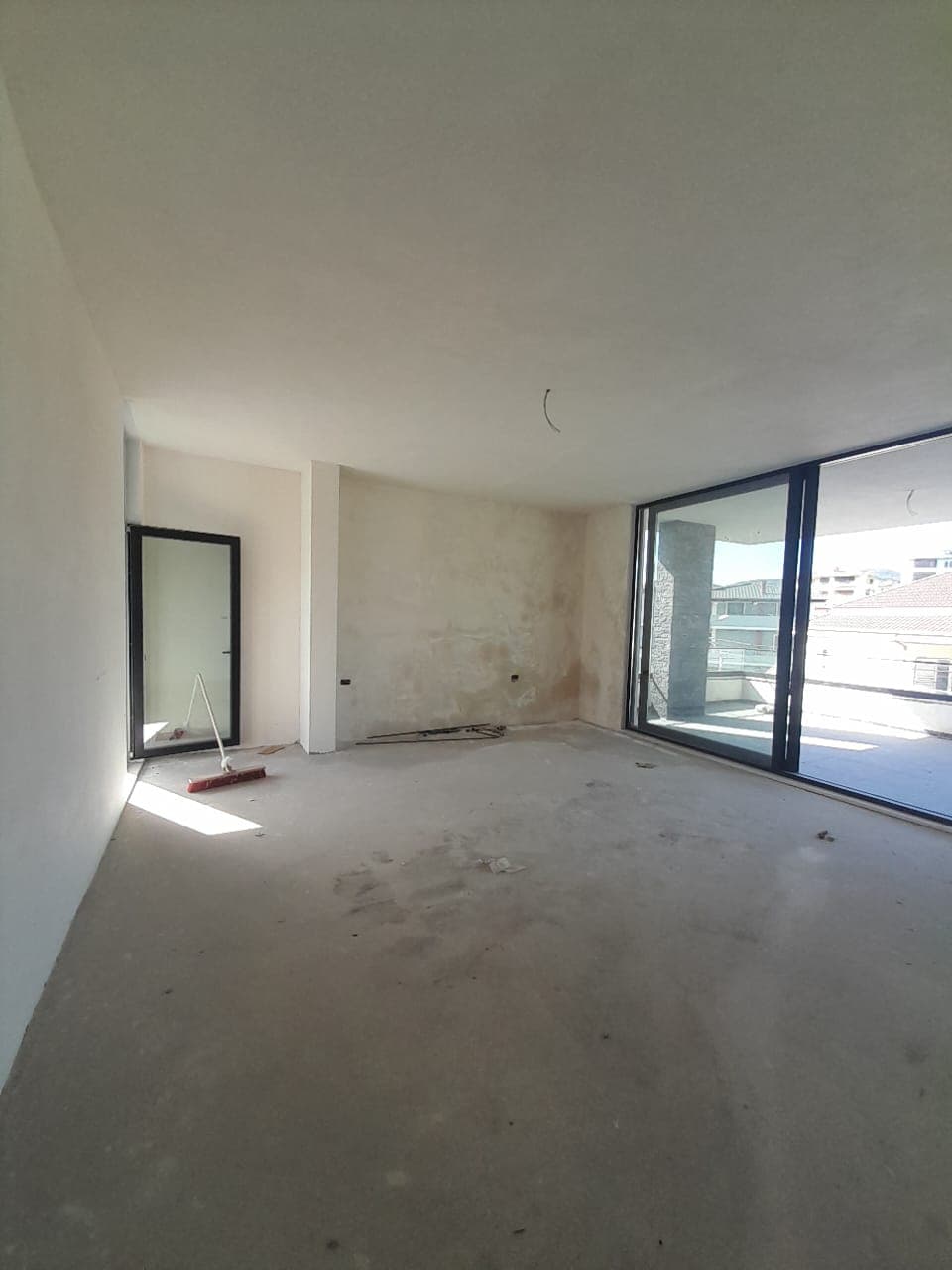 Shitet, Vilë, Pallati i Brigadave, Tiranë - 800.000€ | 480 m²