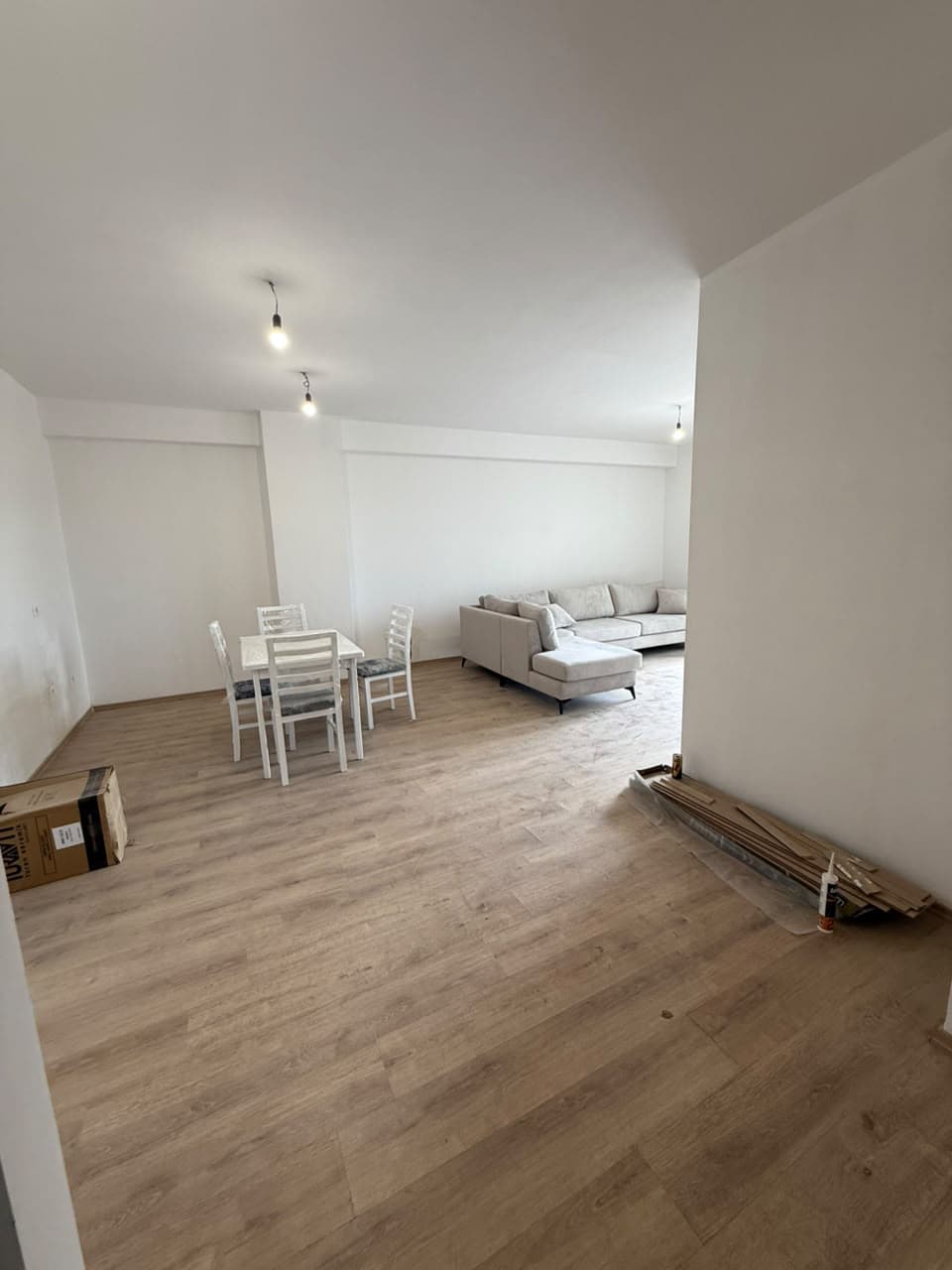 Shitet, Apartament 2+1+2 ,Kompleksi Aura, Tiranë 3