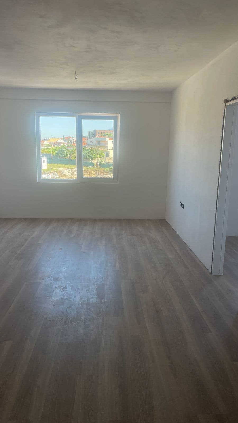 Shitet, Apartament 1+1 , Paskuqan, Tiranë 2