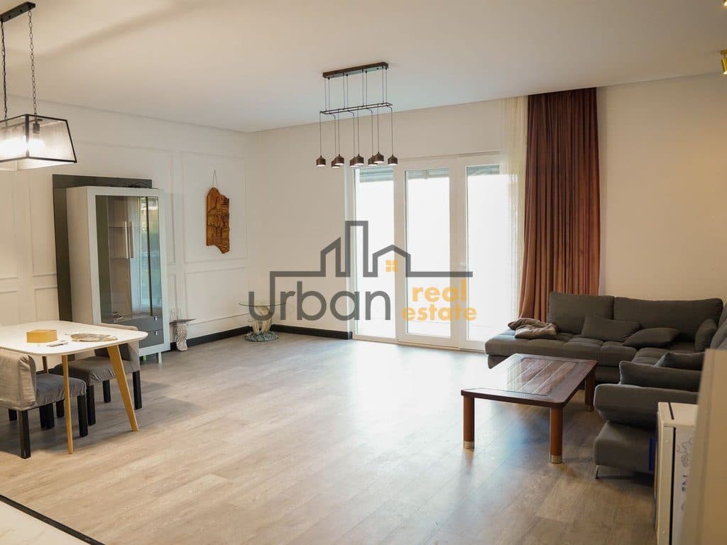 Shitet, Vilë , Bërzhitë, Tiranë - 600000€ | 2500 m² 4