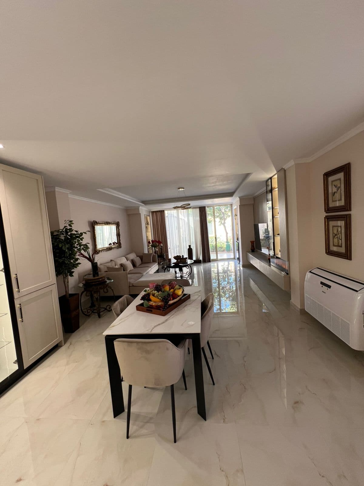 Qera, Vilë 2 Kate, Xhamllikun, Tiranë - 2000€ | 150 m²