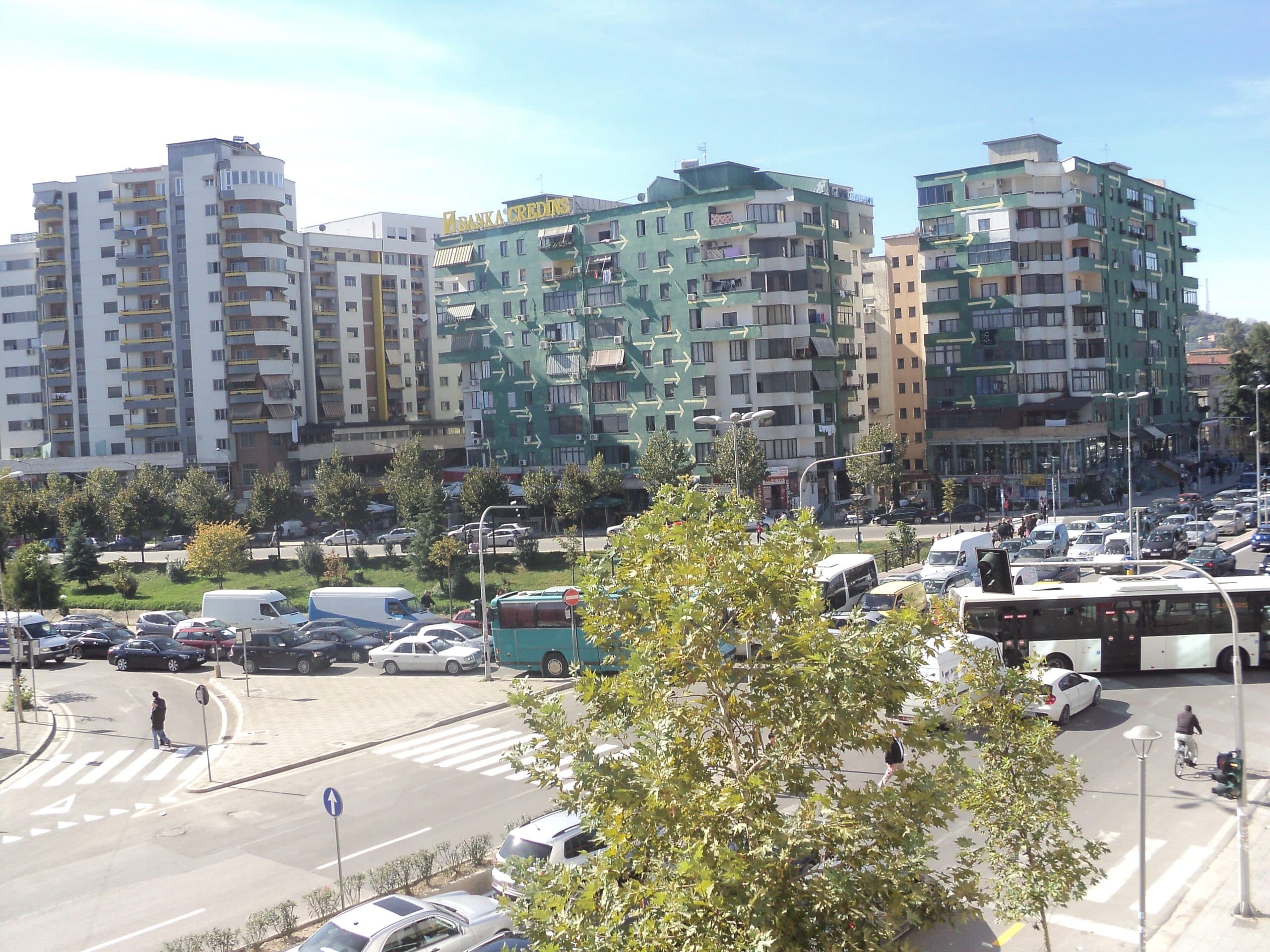 Qera, Dyqan , Prane fabrikes se Miellit , Tiranë - 120,000 Lekë neto | 80 m²