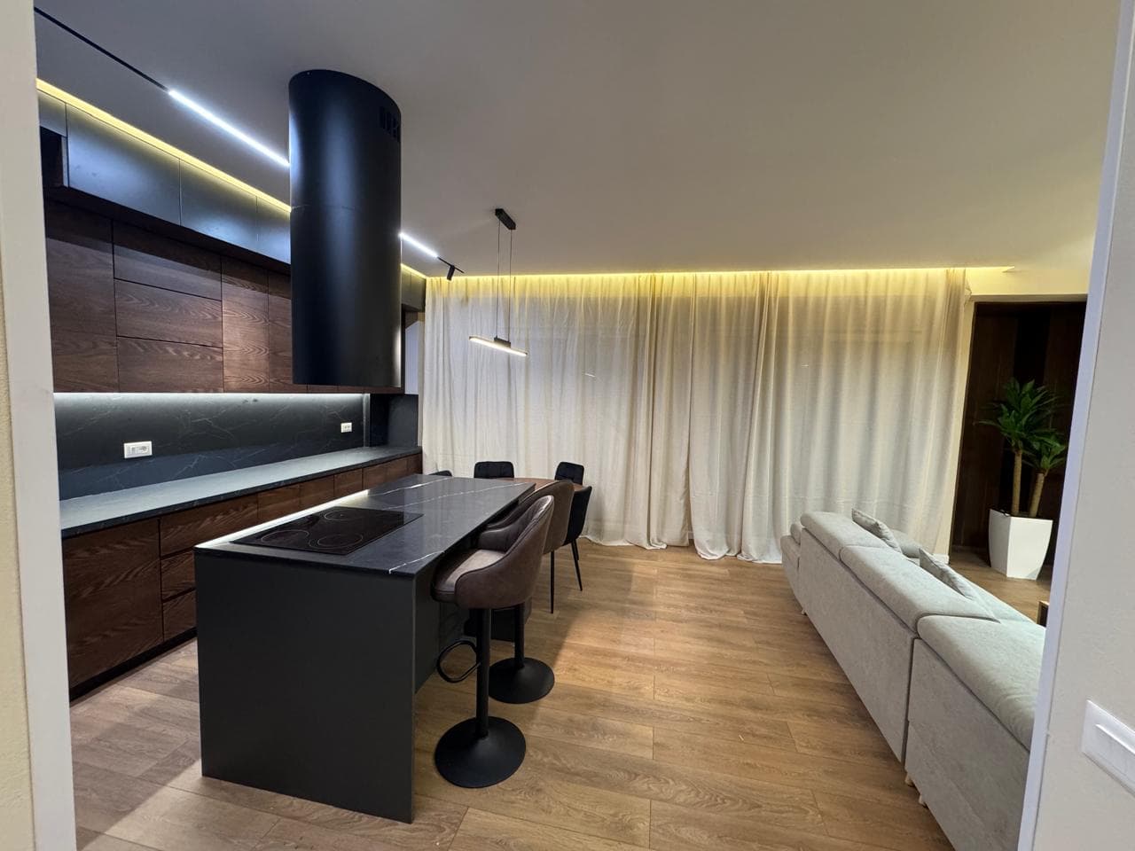 Qera, Apartament 2+1 , Kopshtin Botanik , Tiranë 2