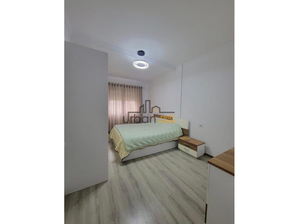 Qera, Apartament 1+1 , Oxhaku, Tiranë – 55.000 Lekë| 70 m² 2
