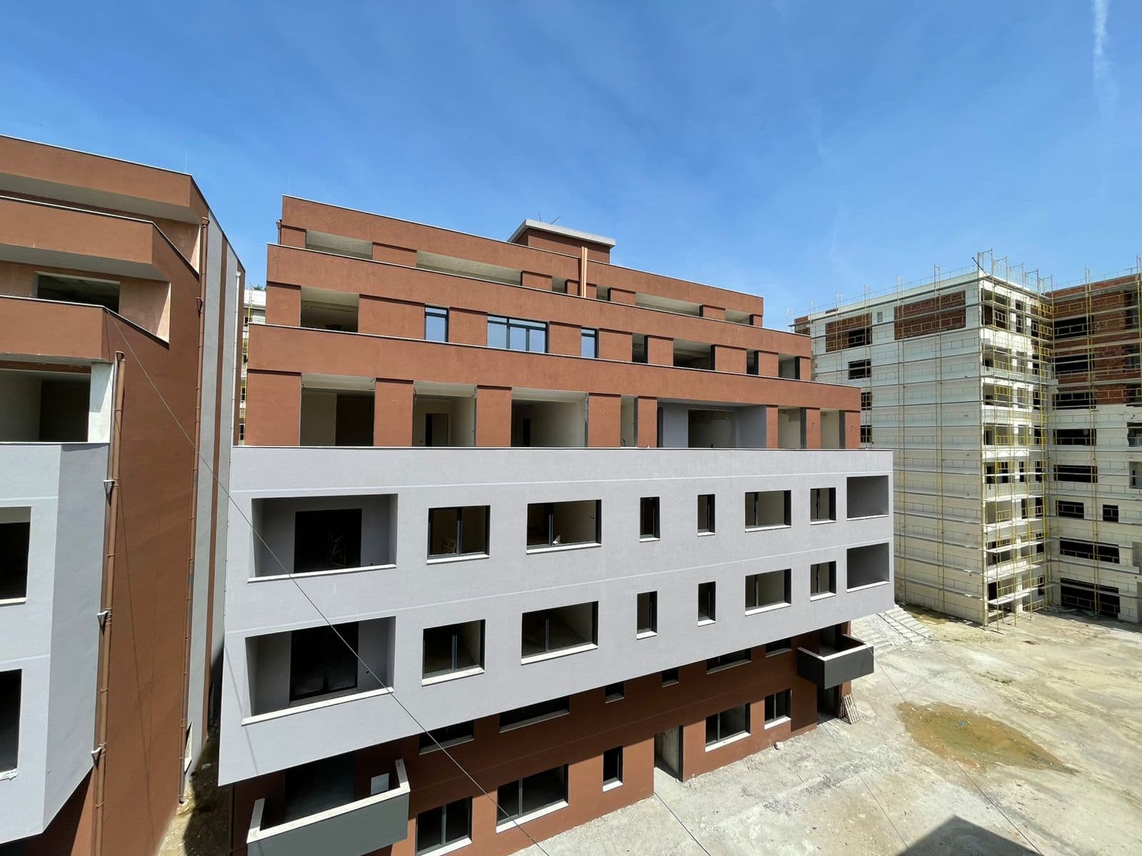 Shitet Apartament 2+1 në Xibrak, Tiranë 3