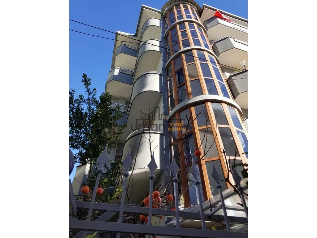 Shitet, Vilë 3 Katëshe, Selitë, Tiranë - 580.000€ | 285 m² 3