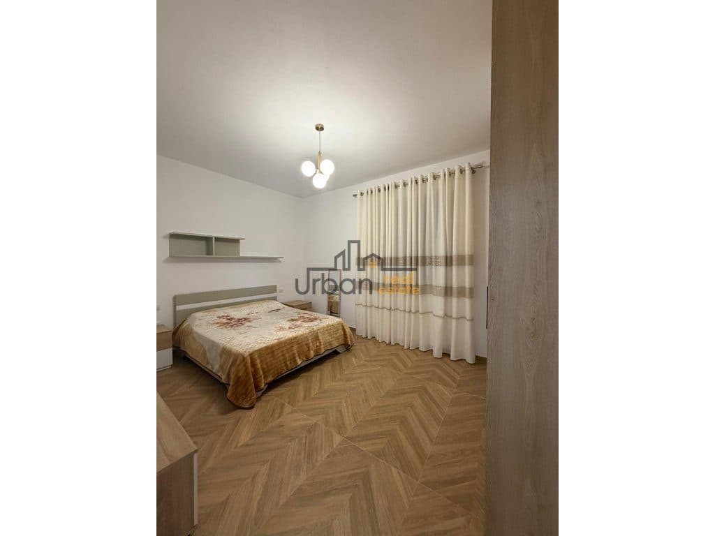Shitet, Vilë 5-Katëshe, Selitë, Tiranë - 750000€ | 720 m² 4