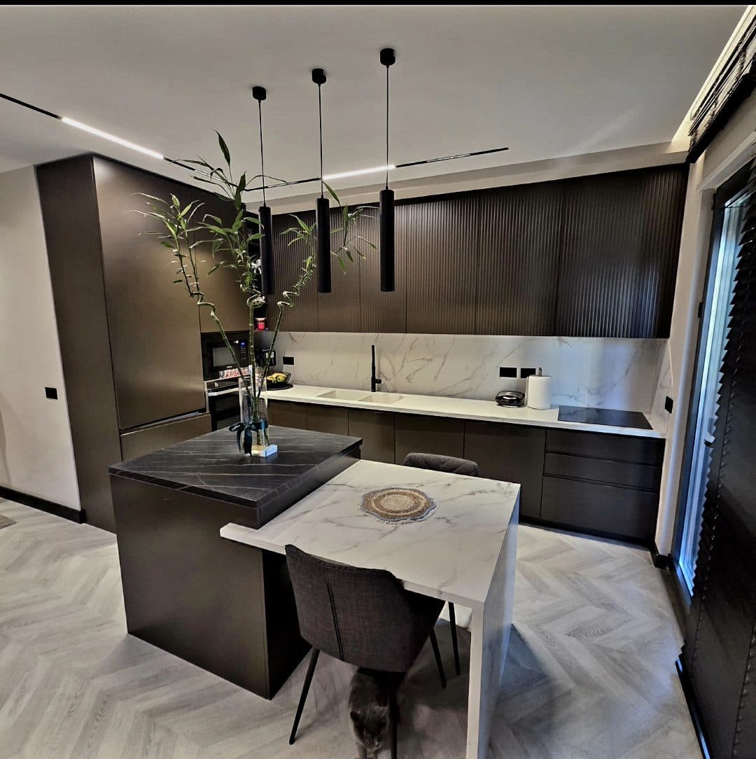Shitet, Apartament 2+1+2+ 2 Poste Parkimi ,Liqeni , Tiranë 3