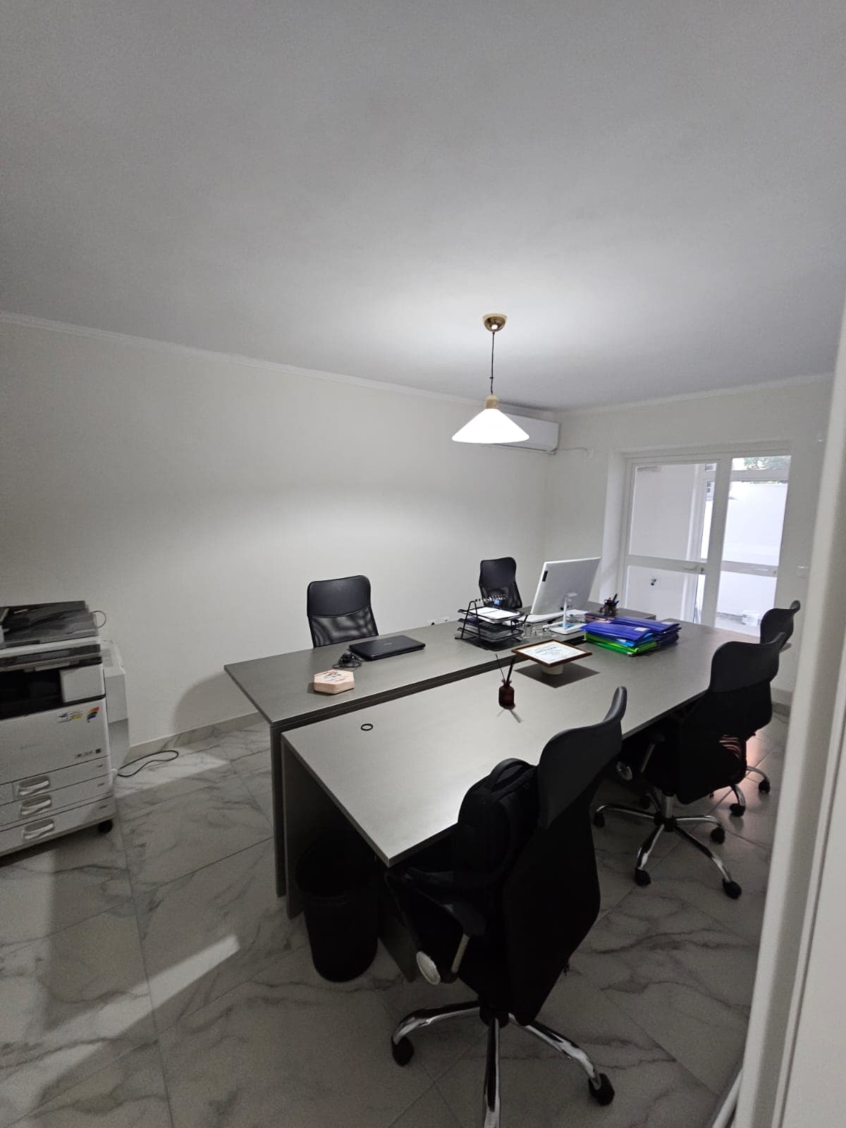 Shitet, Apartament 1+1+Dyqan , Bulevardi Bajram Curri , Tiranë 4