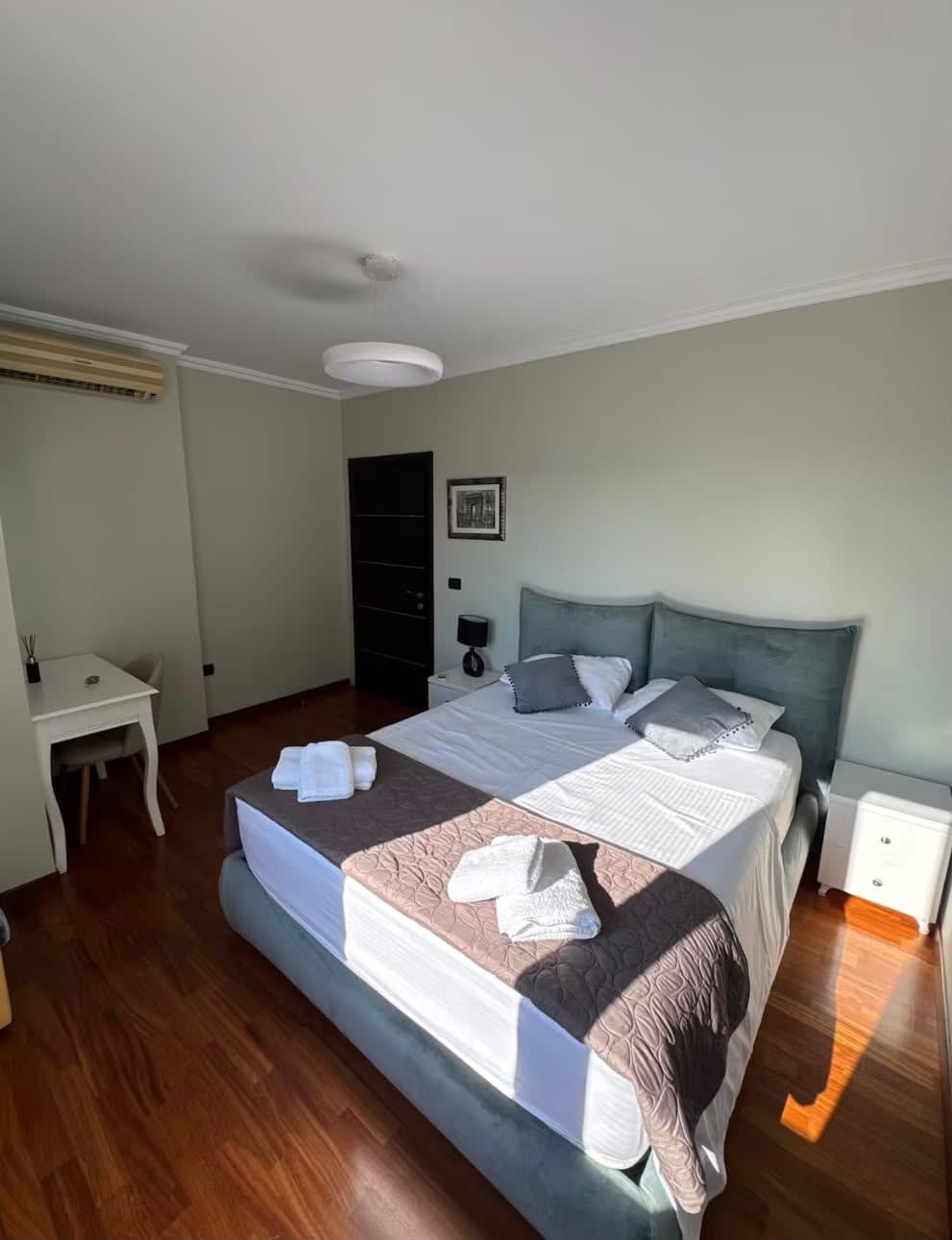 Qera, Apartament 2+1 , Stadiumi Arena, Tiranë - 1500€ | 96 m² 4