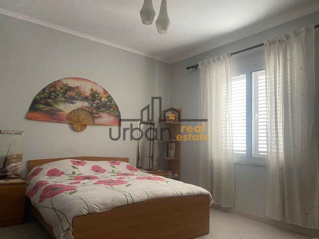 Qera , Pjesë Vile , Don Bosco, Tiranë - 65,000 Lekë| 90 m²