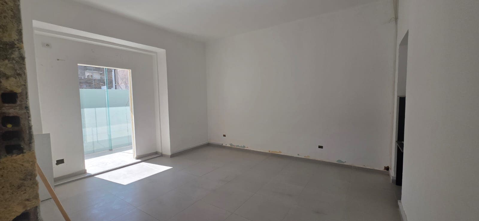 Qera, Ambient Biznesi Premium, Stadiumi Dinamo, Tiranë 2