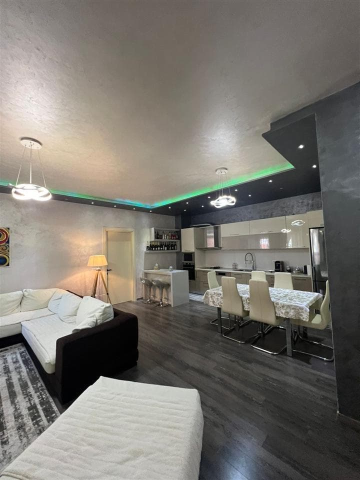 Shitet, Apartament 2+1+2 , Pranë Delijorgjit, Tiranë 2